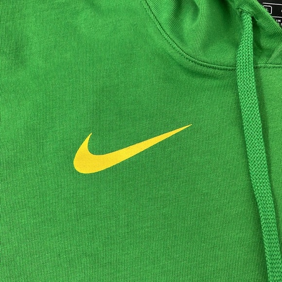 Men's Nike Green Oregon Ducks Vault SJY Club Cotton Hoodie Long Sleeve Shirt - Picture 8 of 16